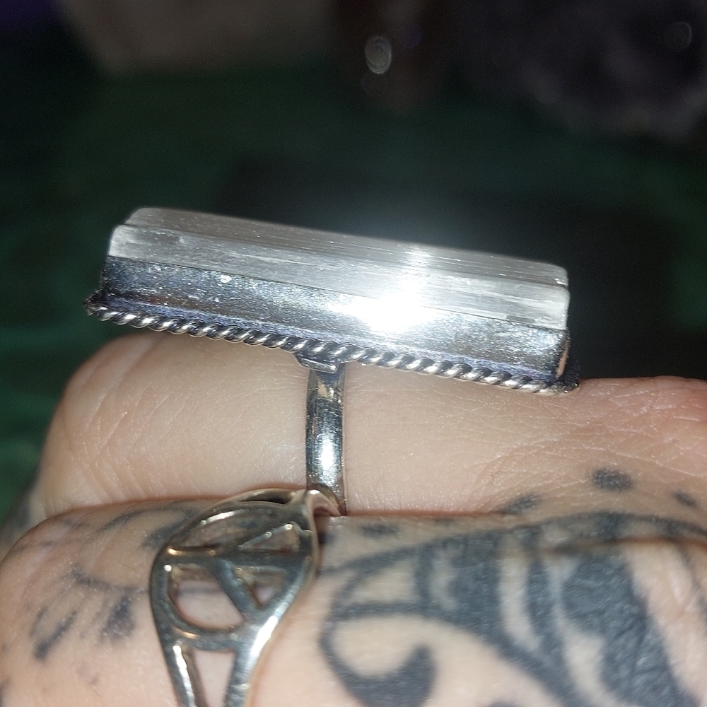 Elongated Rough Cut Selenite Ring Size 8 - Picture 3 of 7